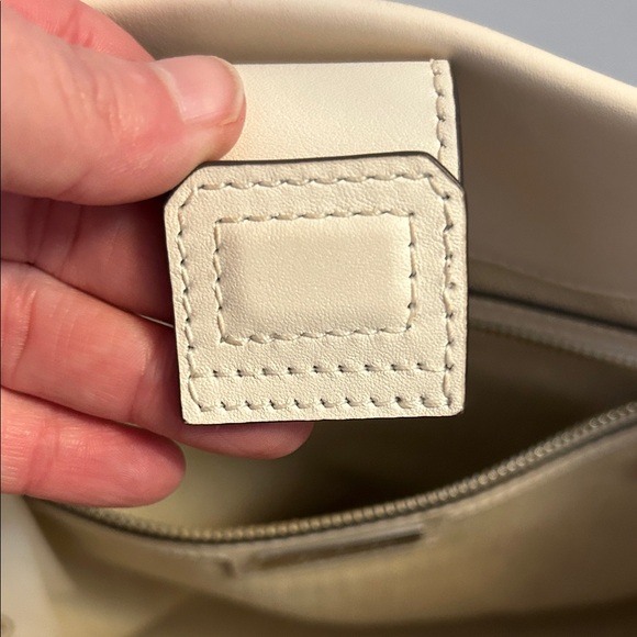 Tory Burch- Ella Printed Leather Tote in Ivory Americana Bandana, EUC - Picture 16 of 17